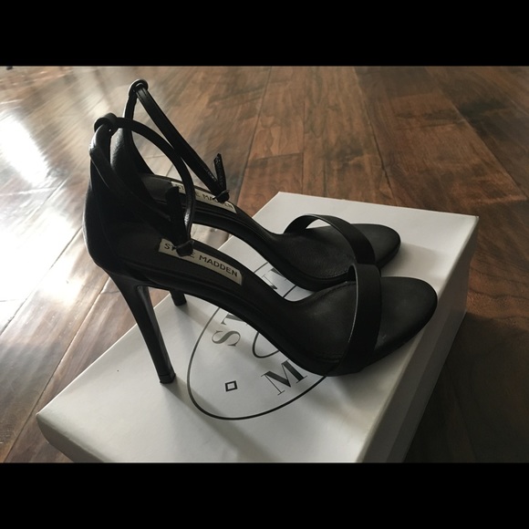 Steve Madden heels - Picture 2 of 3